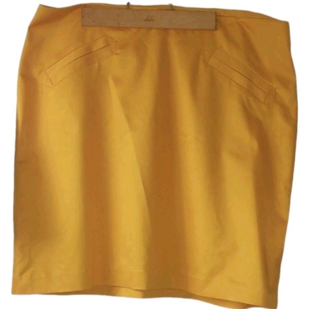 Worthington Skirt Gold Size 18